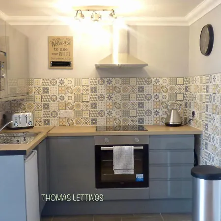 Cheerful 2 Bed Holiday Chalet With Gated Decking Hemsby Exterior photo